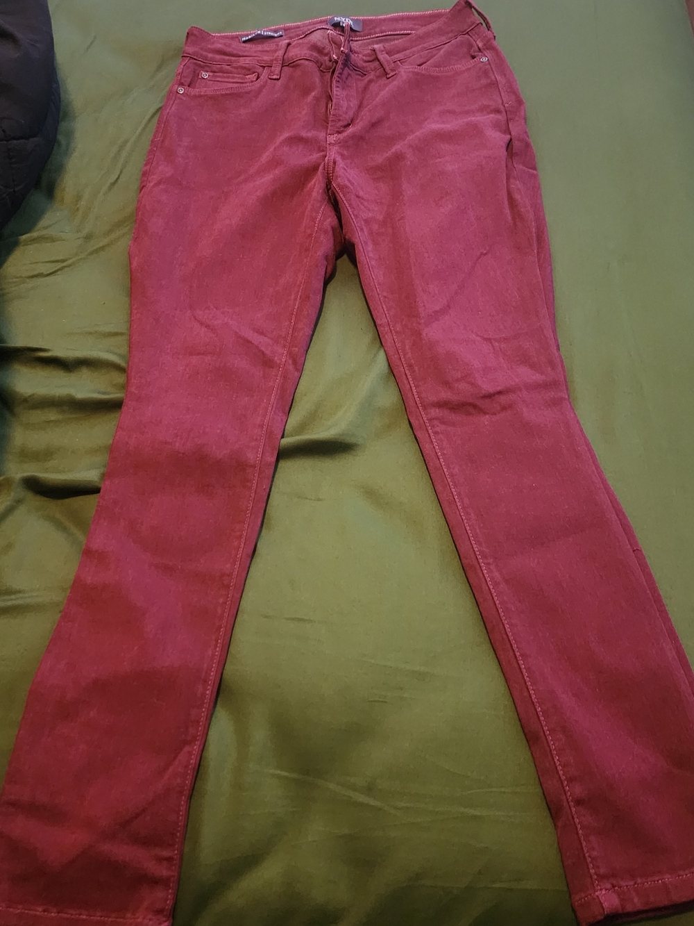 NYDJ Skinny Pants in Burgundy
